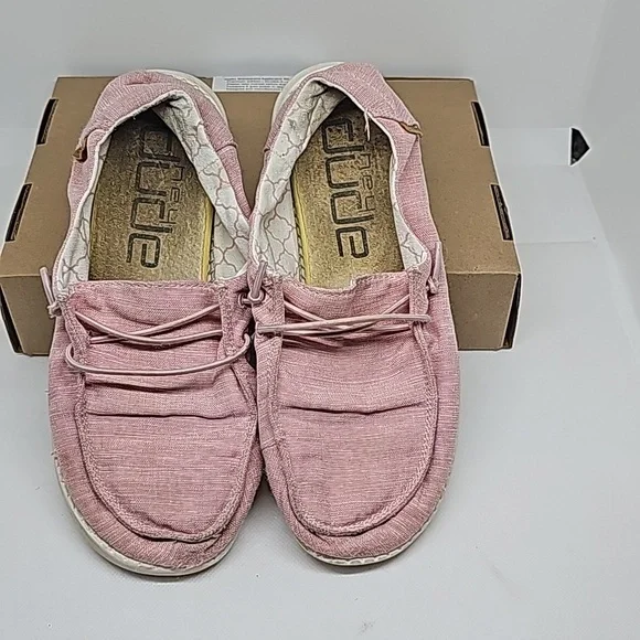 4 For $20 Hey Dude Wendy Slip-on Shoes in Kids Size Y-3 - Picture 2 of 5